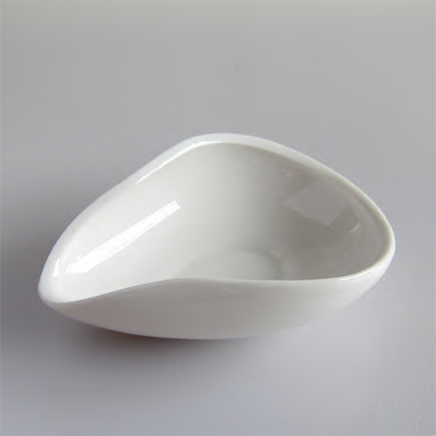 訳あり【白磁花びら茶荷Ｂ級グレード１個】